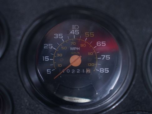 Used 1987 GMC Sierra 1500 2WD Regular Cab image 32