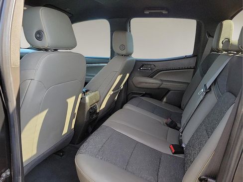 Used 2024 Chevrolet Colorado ZR2 w/ Safety Package image 8