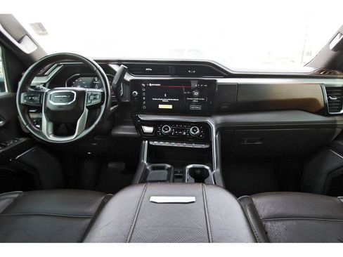 Used 2024 GMC Sierra 2500 Denali w/ Denali Reserve Package image 7