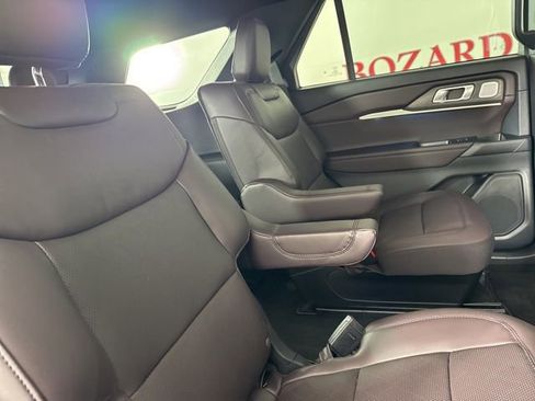 New 2026 Ford Explorer Platinum image 23