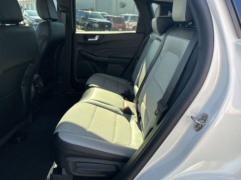 New 2026 Ford Escape SE image 33