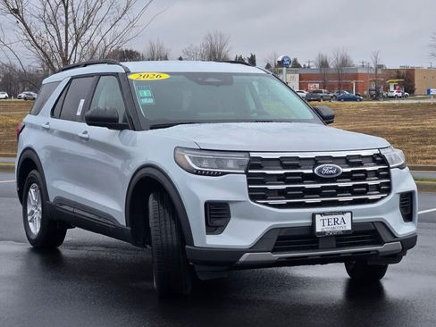 New 2026 Ford Explorer Active image 3