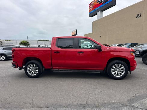 Used 2025 Chevrolet Silverado 1500 Custom RWD image 2