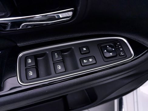 Used 2018 Mitsubishi Outlander GT image 12