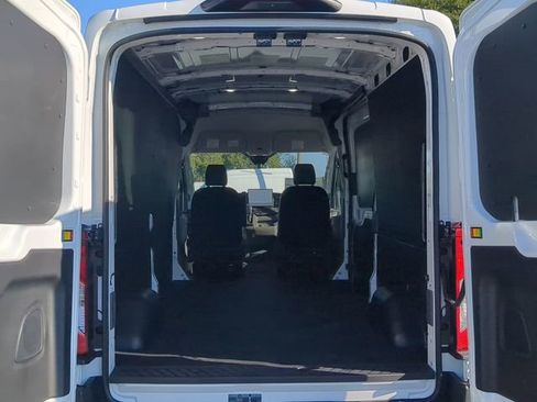 New 2026 Ford Transit 250 148 Medium Roof w/ Load Area Protection Package image 14