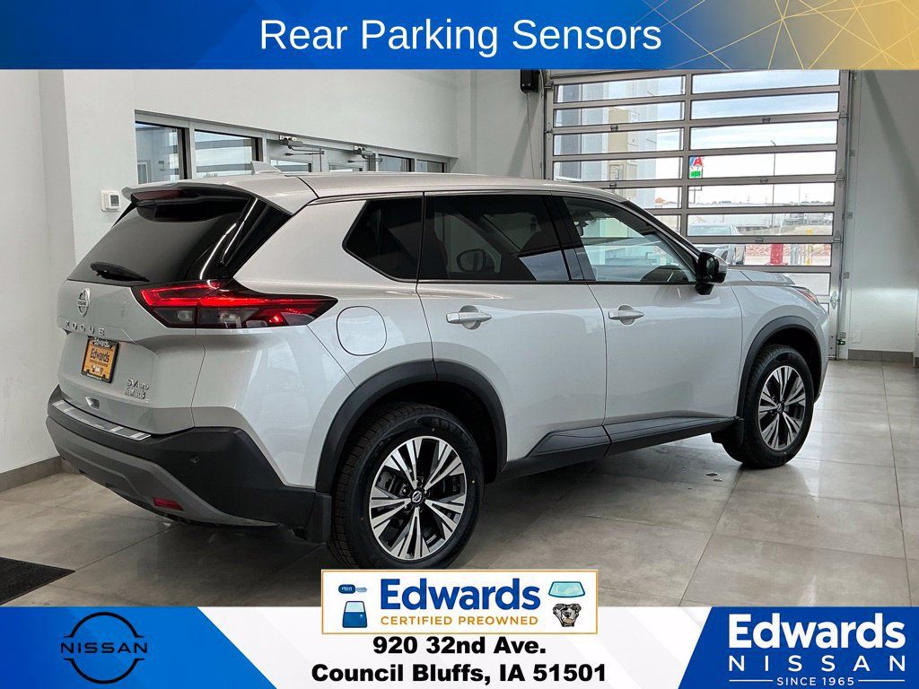 Used 2021 Nissan Rogue SV AWD/4WD image 9