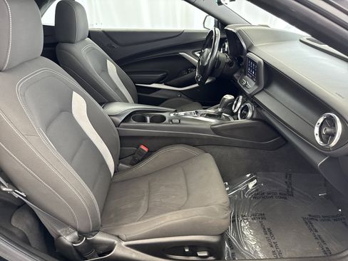 Used 2023 Chevrolet Camaro LT image 11