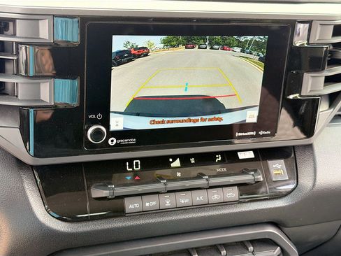 Used 2022 Toyota Tundra SR w/ SR Tow Package RWD image 10