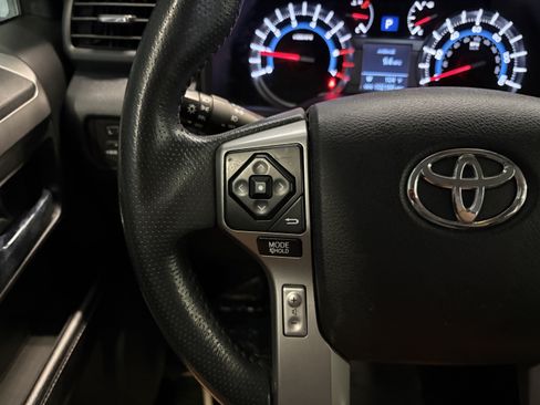 Certified 2017 Toyota 4Runner SR5 AWD/4WD image 23