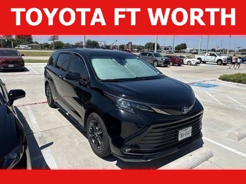 Used 2024 Toyota Sienna XLE Woodland Edition AWD/4WD image 1