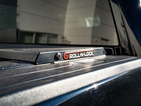 Used 2018 Chevrolet Silverado 2500 High Country image 23