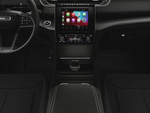 New 2025 Jeep Grand Cherokee Altitude image 19