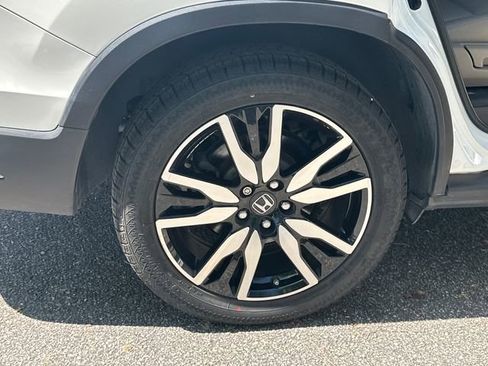 Used 2021 Honda Pilot Touring image 31