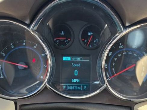 Used 2014 Chevrolet Cruze LTZ w/ Enhanced Safety Package FWD image 17