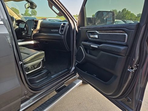 Used 2020 RAM 1500 Laramie image 83