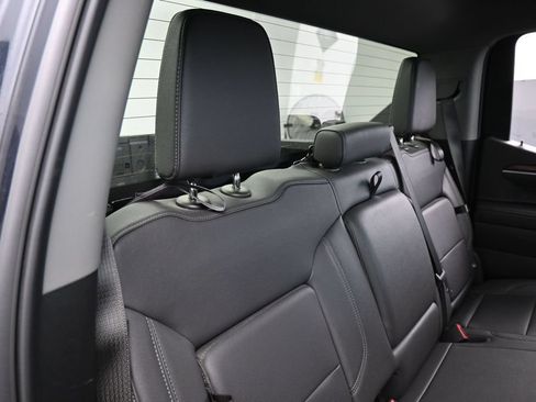 Used 2025 GMC Sierra 1500 SLT RWD image 42