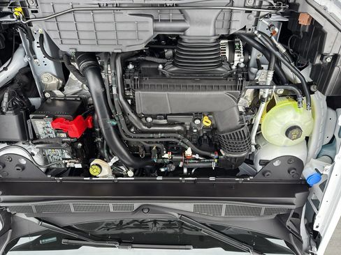 New 2025 Ford Maverick XLT w/ XLT Luxury Package image 34