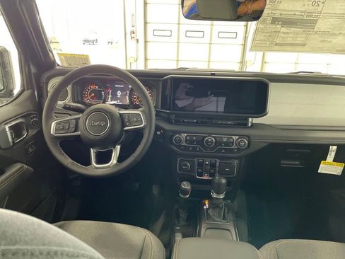 New 2025 Jeep Wrangler Sahara w/ Technology Group image 17