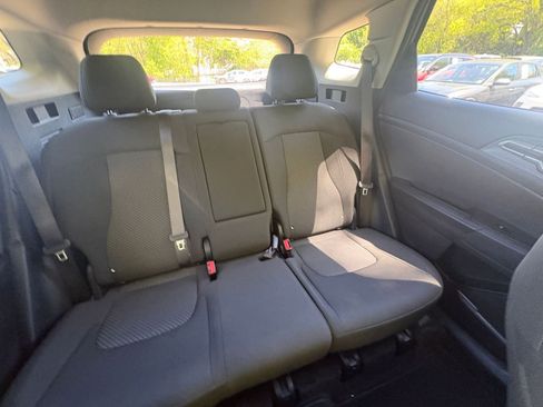 Used 2025 Kia Sportage LX FWD image 34