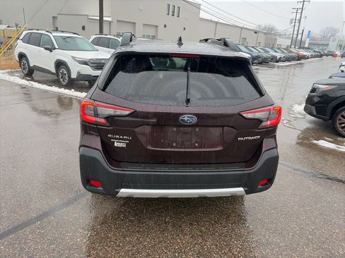 Used 2023 Subaru Outback Limited image 6