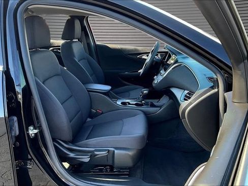 Used 2022 Chevrolet Malibu LS FWD image 27