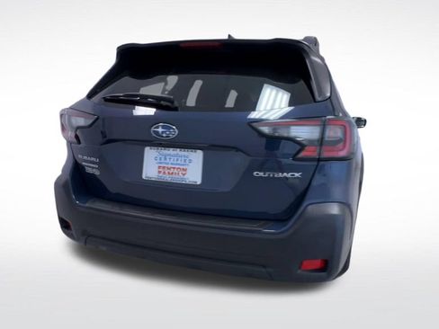 Used 2024 Subaru Outback Premium AWD/4WD image 7