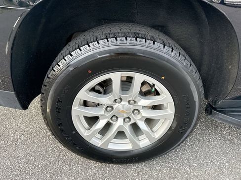 Certified 2024 Chevrolet Suburban LT image 19