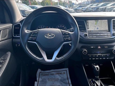 Used 2017 Hyundai Tucson SE Plus FWD image 5