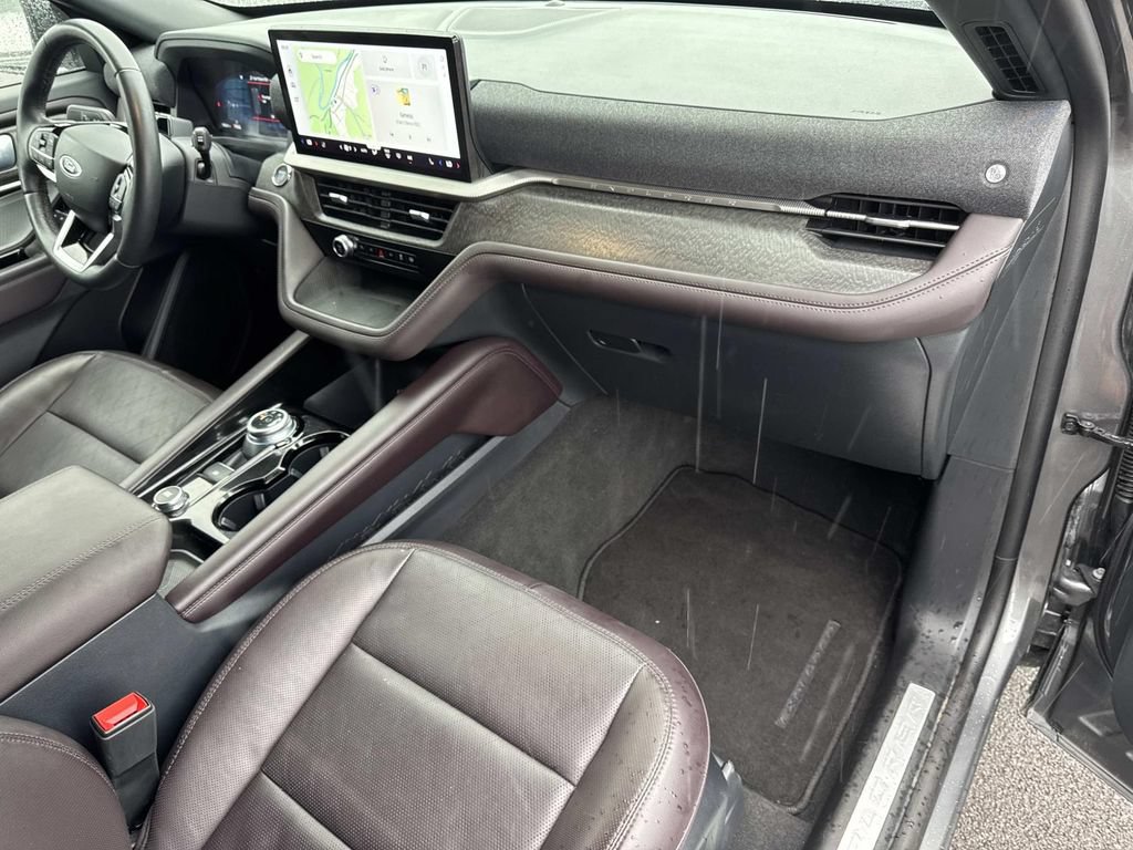Used 2026 Ford Explorer Platinum AWD/4WD image 28