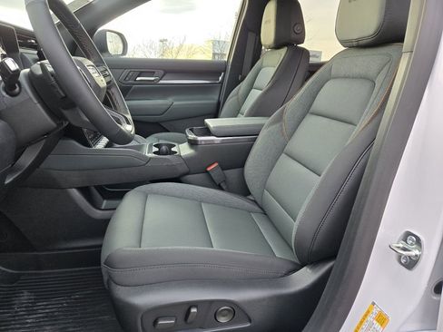 New 2026 GMC Terrain AT4 w/ Technology Package II image 4