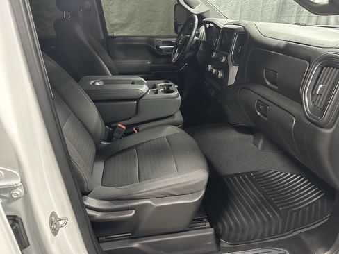 Used 2023 GMC Sierra 2500 SLE w/ SLE Convenience Package image 6