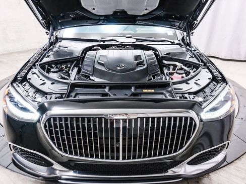 Certified 2024 Mercedes-Benz Maybach S 580 4MATIC image 25