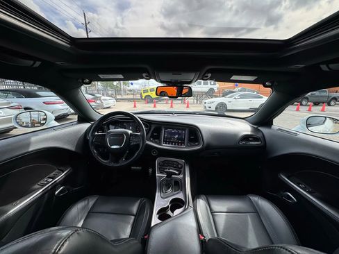 Used 2018 Dodge Challenger R/T Plus image 24