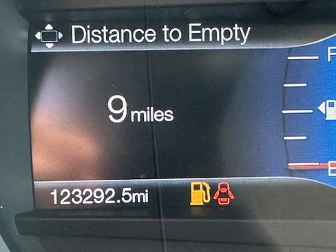 Used 2016 Ford Edge Titanium image 12