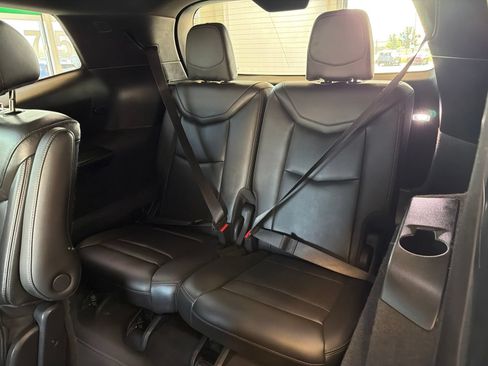 Used 2020 Cadillac XT6 Premium Luxury AWD/4WD image 15
