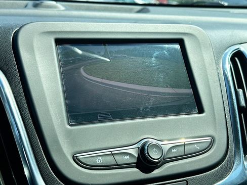 Certified 2024 Chevrolet Equinox LS FWD image 13