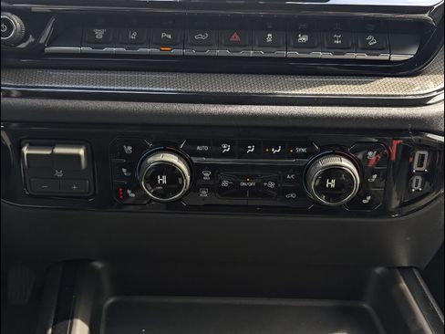 New 2026 Chevrolet Silverado 2500 ZR2 image 28