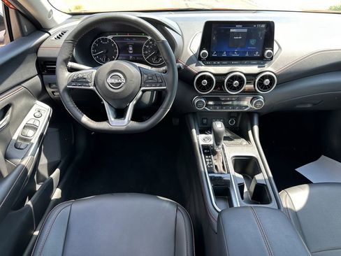 Certified 2025 Nissan Sentra SR w/ SR Premium Package FWD image 7