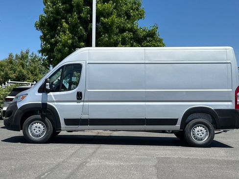 New 2026 RAM ProMaster 2500 w/ Convenience Group FWD image 7
