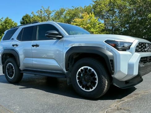 Used 2026 Toyota 4Runner TRD Off-Road Premium AWD/4WD image 3
