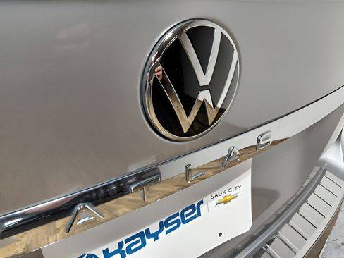 Used 2022 Volkswagen Atlas SE AWD/4WD image 13