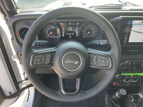 New 2025 Jeep Gladiator Rubicon image 35