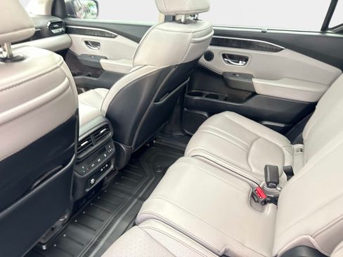 Certified 2024 Honda Pilot Elite image 14