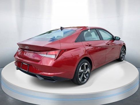 Certified 2023 Hyundai Elantra SEL w/ Convenience Package image 4