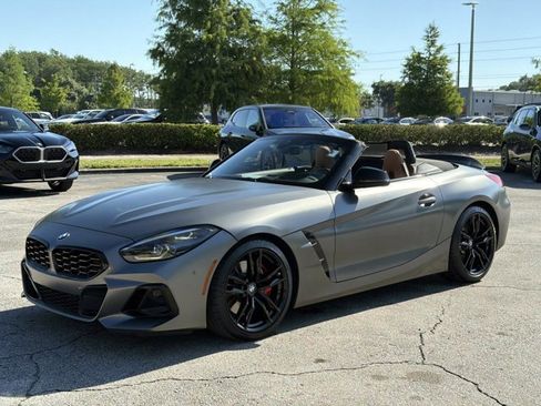 Certified 2023 BMW Z4 M40i w/ Premium Package RWD image 10