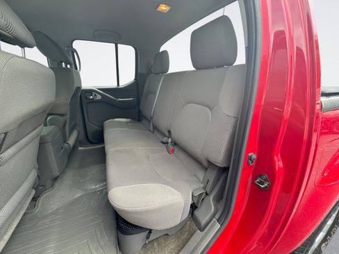 Used 2011 Nissan Frontier SV w/ SV Premium Utility Pkg RWD image 14