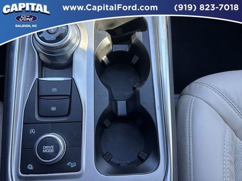 Certified 2023 Ford Explorer Platinum w/ Technology Package image 31