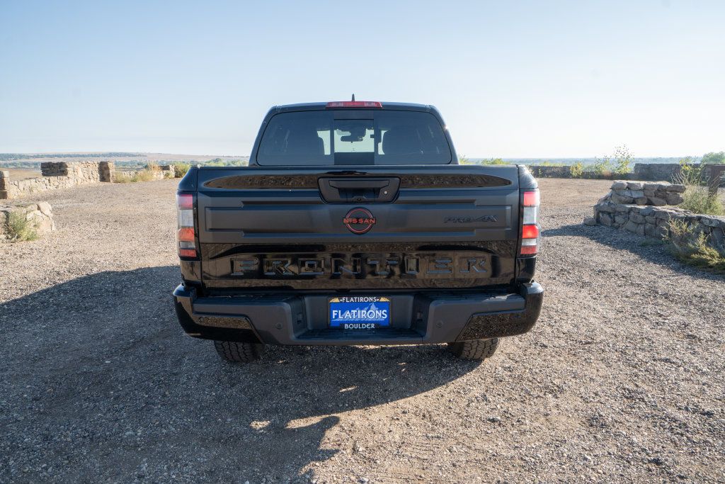 Used 2026 Nissan Frontier PRO-4X AWD/4WD image 6