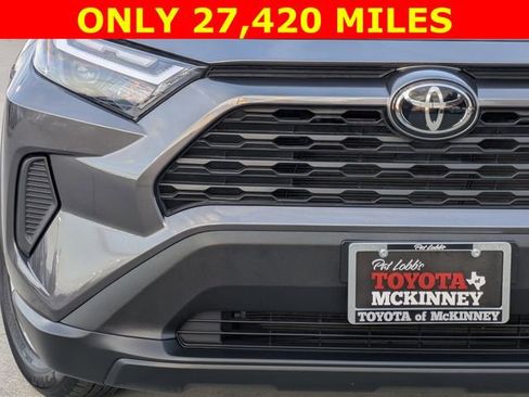 Used 2022 Toyota RAV4 XLE w/ Convenience Package image 3
