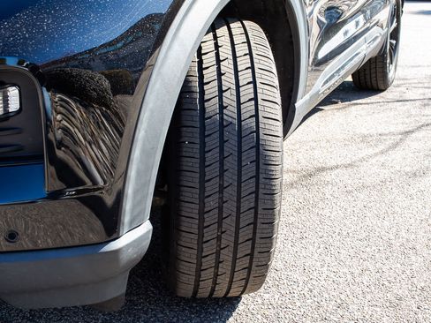 Used 2022 Ford Explorer Limited w/ Equipment Group 301A image 9